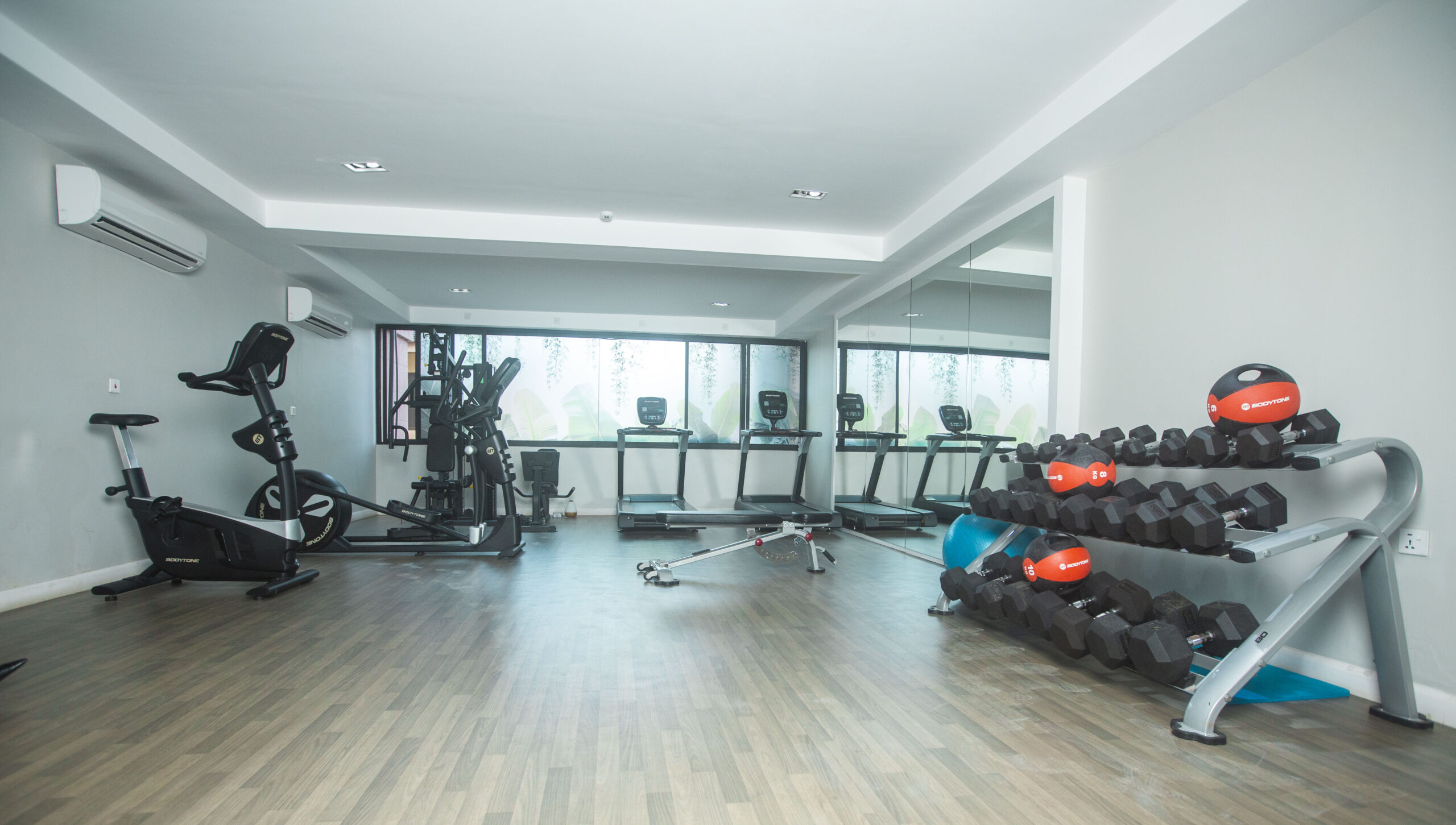 things to do at central hotel ridge gym and fitness center